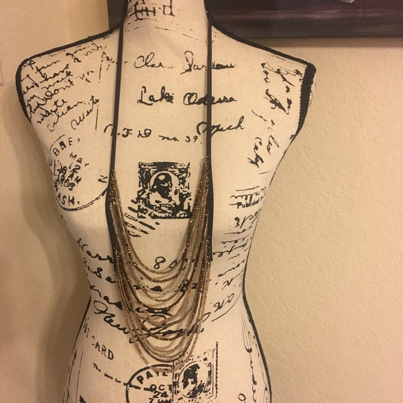 Beaded layered Necklace - Picture 2 of 2